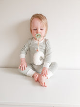 FLUFFY MOON DUMMY SAVER | SMALL