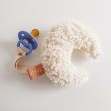 FLUFFY MOON DUMMY SAVER | SMALL