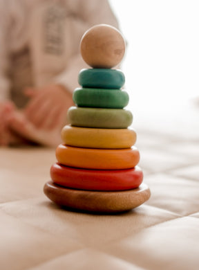 Bouncing stacking rings