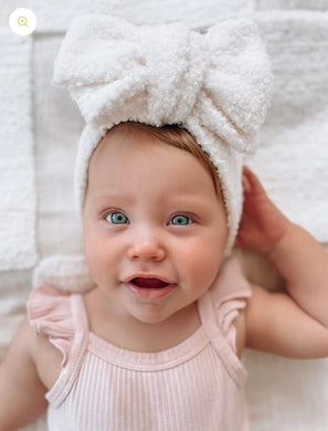 Little & Fern teddy top knot | milk